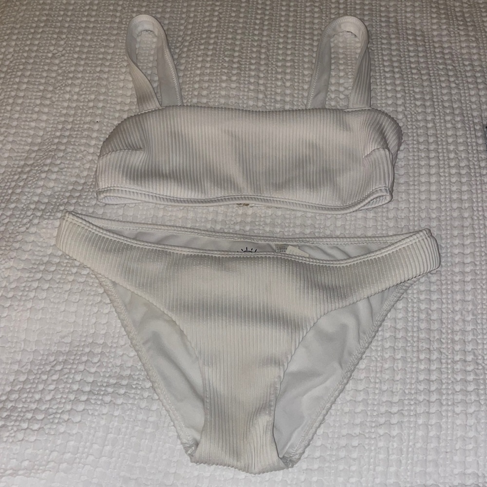 white hollister bikini set